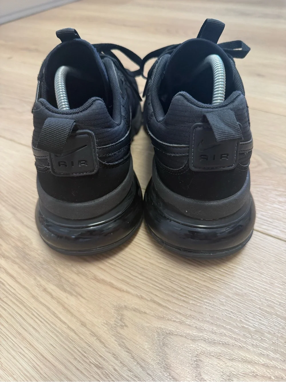 Nike Air Max 270 Triple Black A01569-005 Men’s Size 11